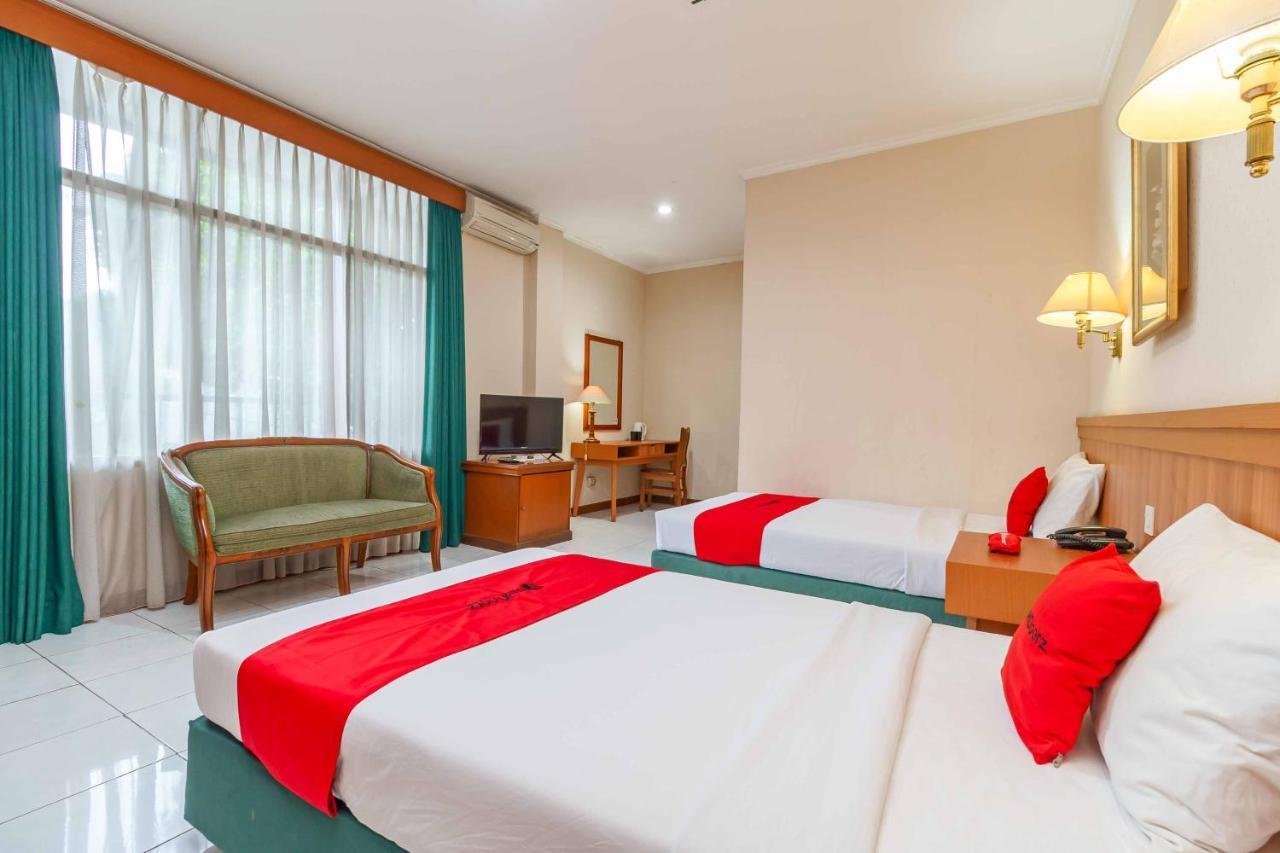 Reddoorz Plus Near Kemang Raya 자카르타 외부 사진